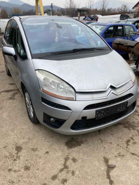 Aripa stanga spate Citroen C4 Picasso 2009 MONOVOL