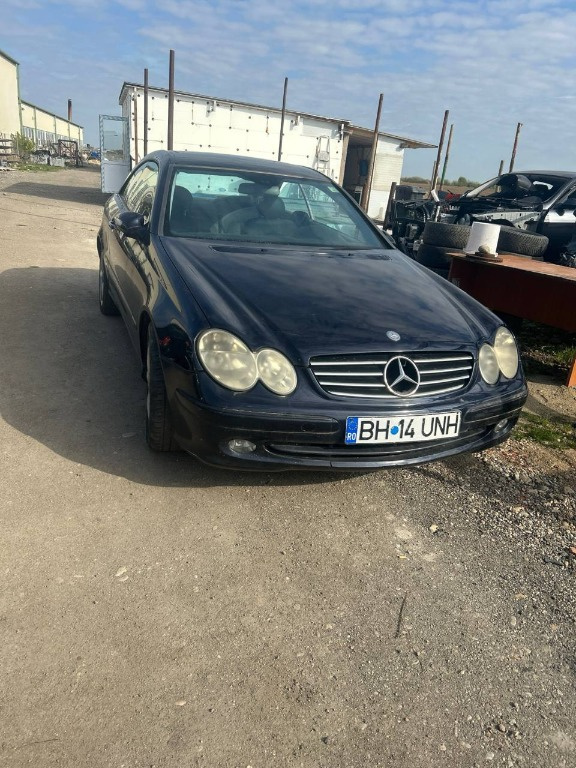 Aripa stanga spate Mercedes CLK W209 2.7 CDI