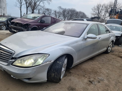 Aripa stanga spate Mercedes S-Class W221 2008 Sedan 3.0