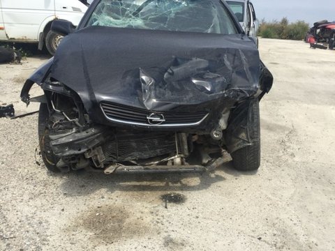 Aripa stanga spate Opel Astra G 2003 combi 1600