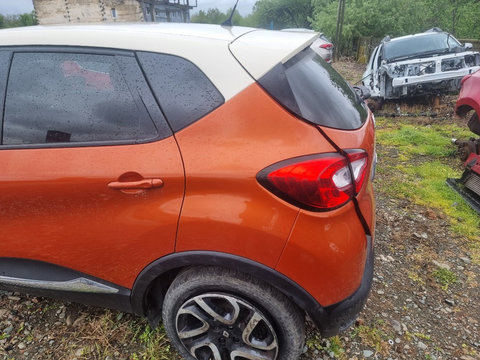 Aripa Stanga Spate Renault Captur 2015