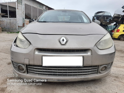 Aripa stanga spate Renault Fluence 2011 Berlina 1.