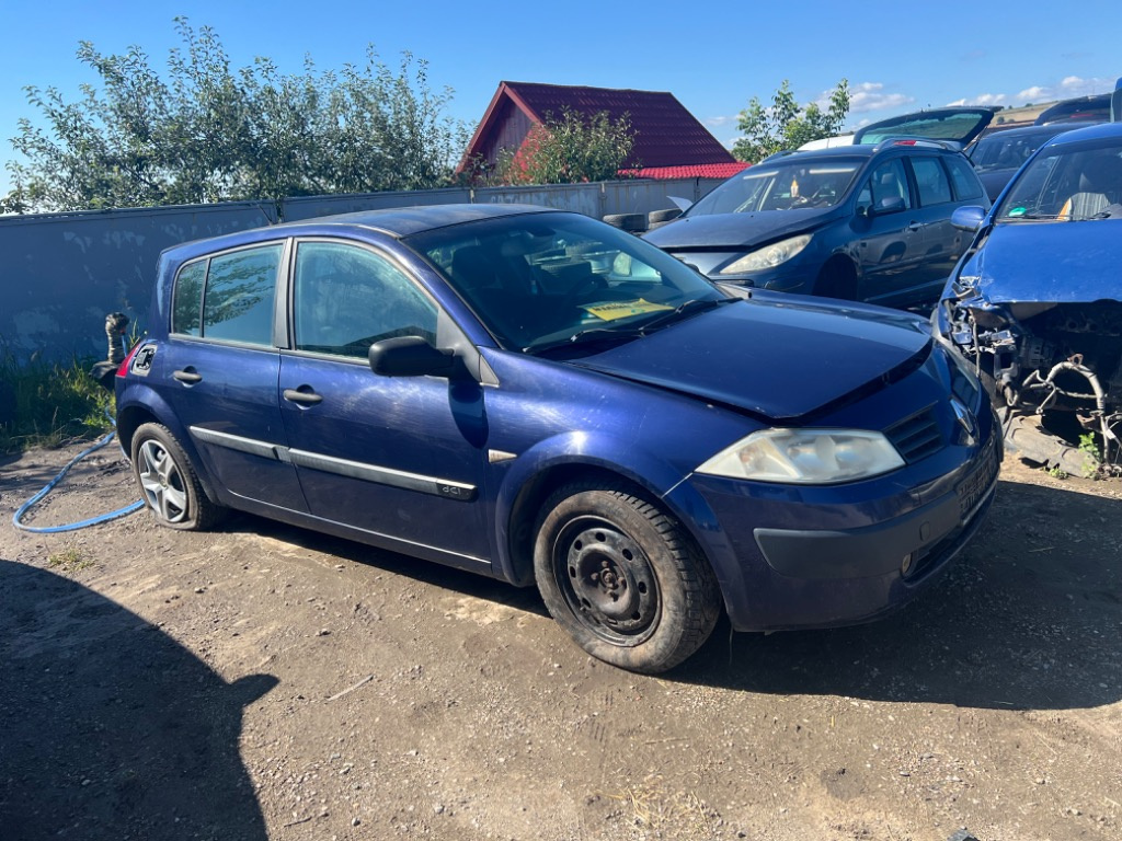 Aripa stanga spate Renault Megane 2 2003