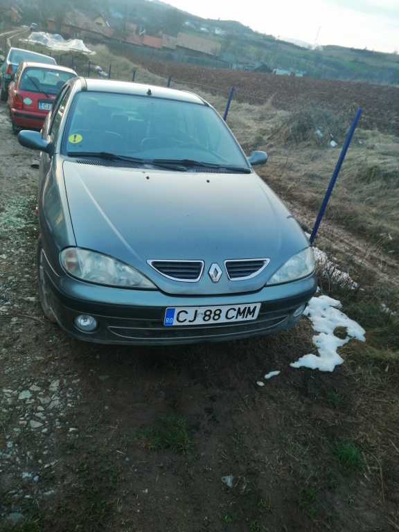 Aripa stanga spate Renault Megane 2002 Scurt 1600/