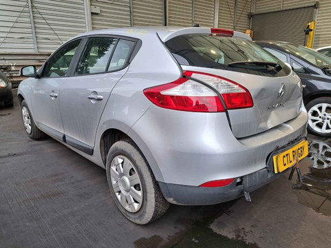 Aripa stanga spate Renault Megane 3 2011 HATCHBACK 1.5 dCI