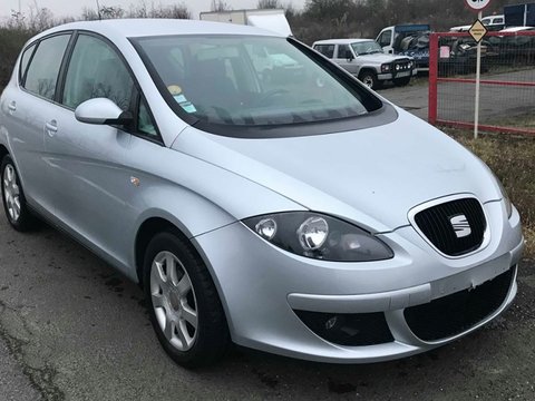 Aripa stanga spate Seat Altea 2006 HATCHBACK 1.9 TDI