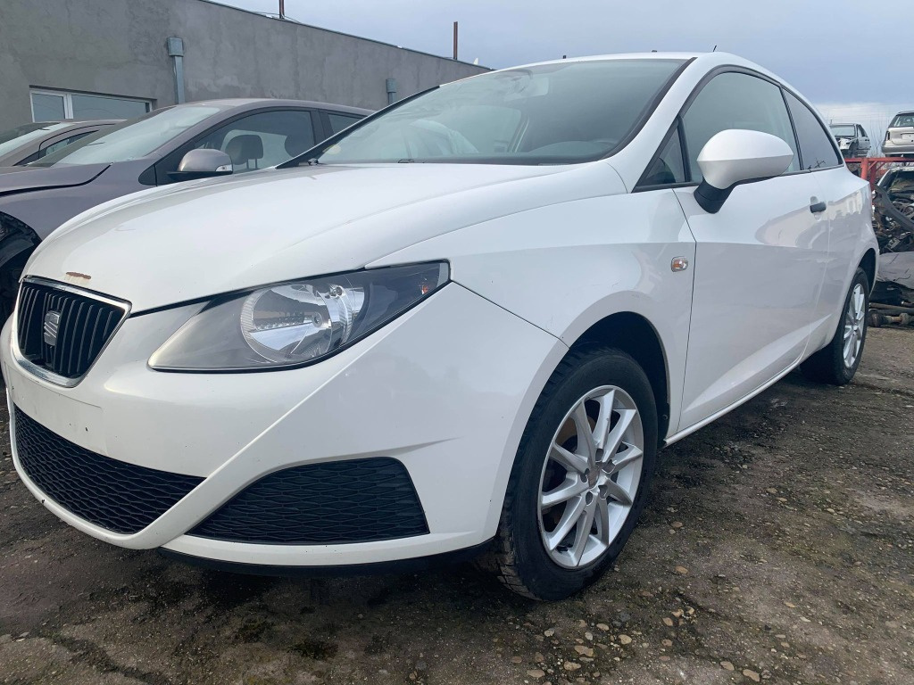 Aripa stanga spate Seat Ibiza 4 2010 HATCHBACK 1.4 TDI