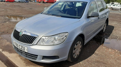 Aripa stanga spate Skoda Octavia 2 2011 