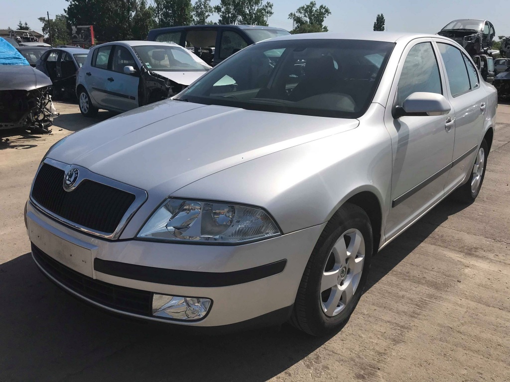 Aripa stanga spate Skoda Octavia 2005 HATCHBACK 1.9 TDI