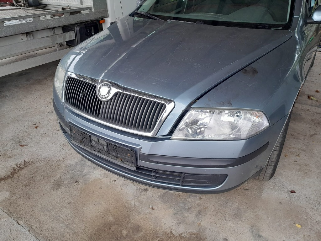 Aripa stanga spate Skoda Octavia 2007 hatchback 1.9 tdi