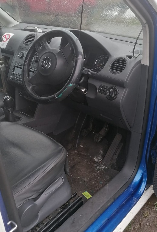 Aripa stanga spate Volkswagen Caddy Life