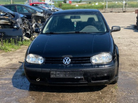 Aripa stanga spate Volkswagen Golf 4 2001 hatchback 1,9 diesel