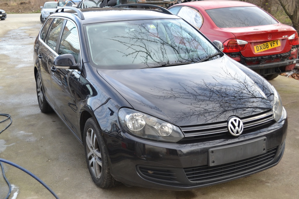 Aripa stanga spate Volkswagen Golf 6 201