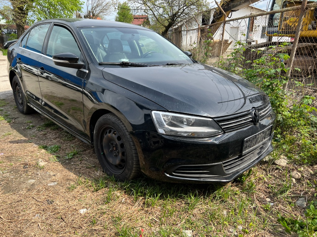 Aripa stanga spate Volkswagen Jetta 2015 sedan 1.8 tsi