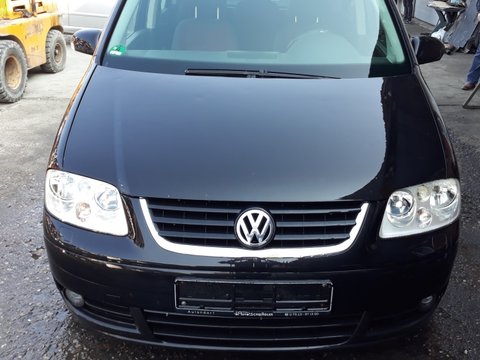 Aripa stanga spate Volkswagen Touran 2005 VAN 2.0 TDI COD MOTOR BKD