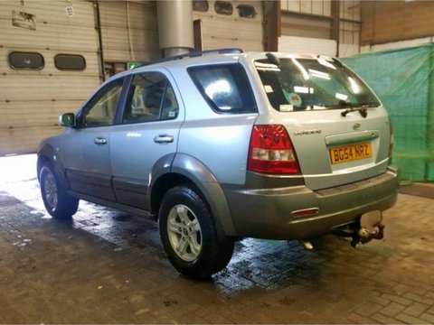 Aripa stanga/dr fata si spate Kia Sorento 2004 2.5 Diesel Cod Motor D4CB4746217/ LH36 140 CP Culoare:albastru