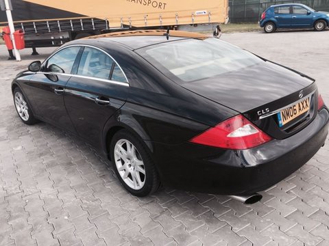 Aripa stanga spate Mercedes CLS W219