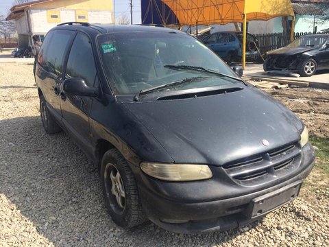 Aripi Chrysler voyager III an 1998