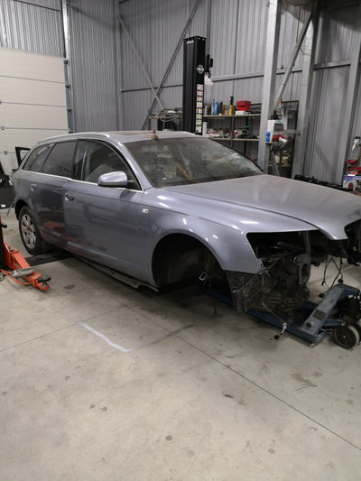 Armatura bara fata Audi A6 C6 2006 break 2.7