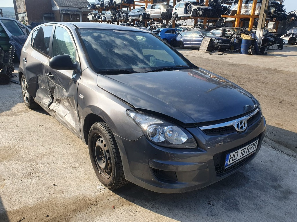 Armatura bara fata Hyundai i30 2012 hatchback 1.6 crdi