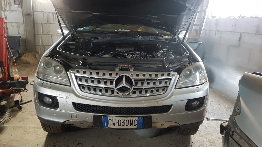 Armatura bara fata Mercedes ml W164