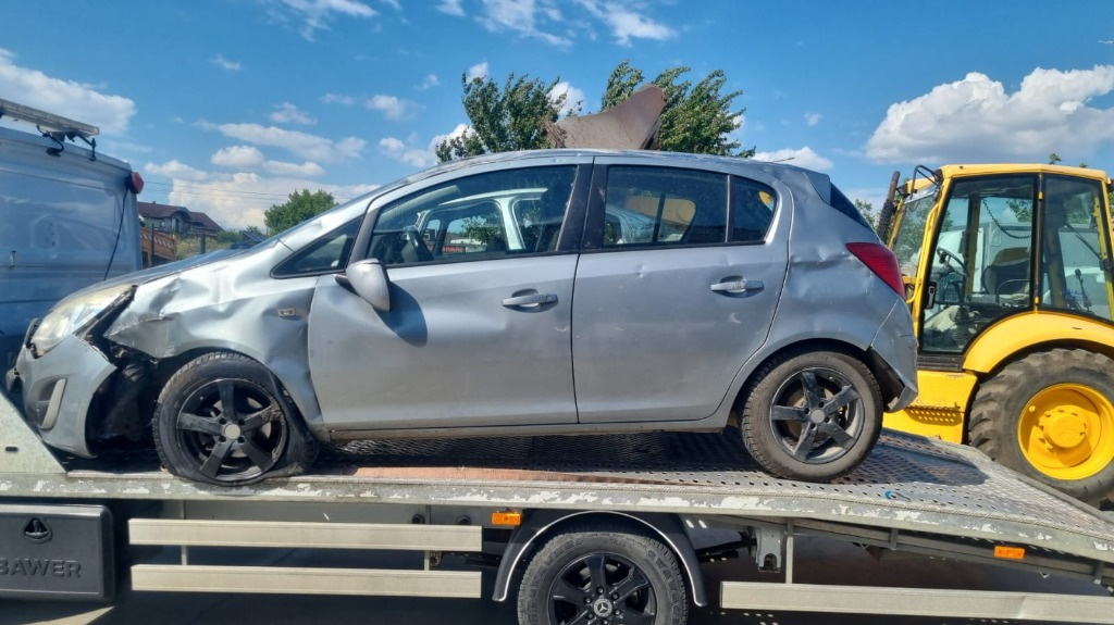 Armatura bara fata Opel Corsa D 2011 Hat