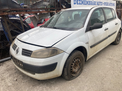 Armatura bara fata Renault Megane 2 2004 Hatchback 1.5 dCi