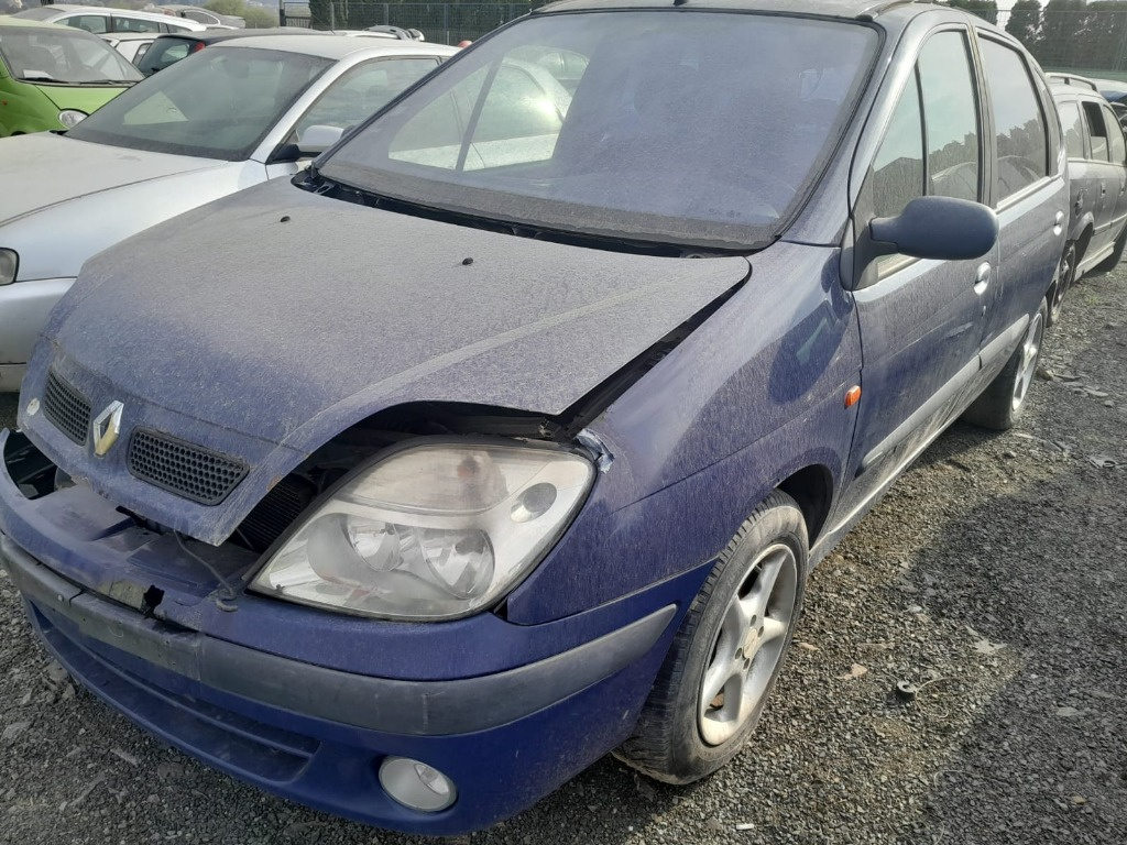 Armatura bara fata Renault Scenic 2001 MONOVOLUM 1.9 DCI