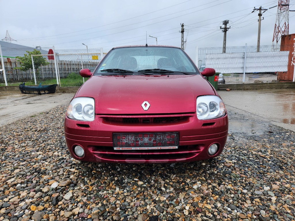 Armatura bara fata Renault Symbol 2001 Hatchback 1.4B