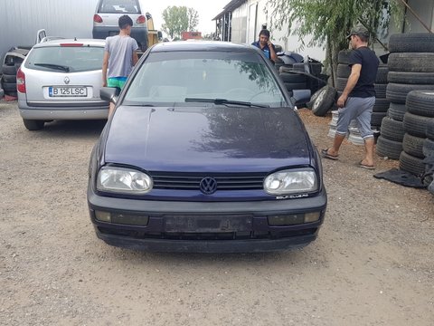 Armatura bara fata Volkswagen Golf 3 1996