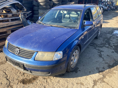 Armatura bara fata Volkswagen Passat B5 2000 Combi