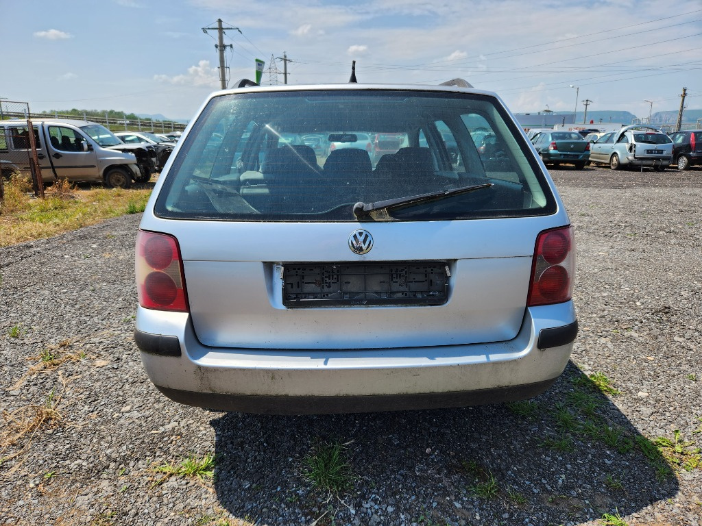 Armatura bara fata Volkswagen Passat B5 