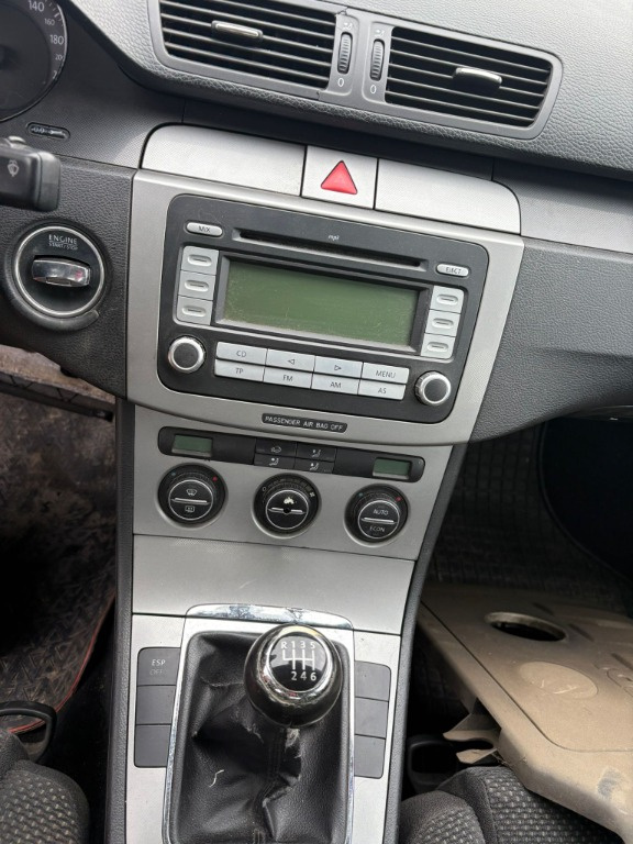 Armatura bara fata Volkswagen Passat B6 