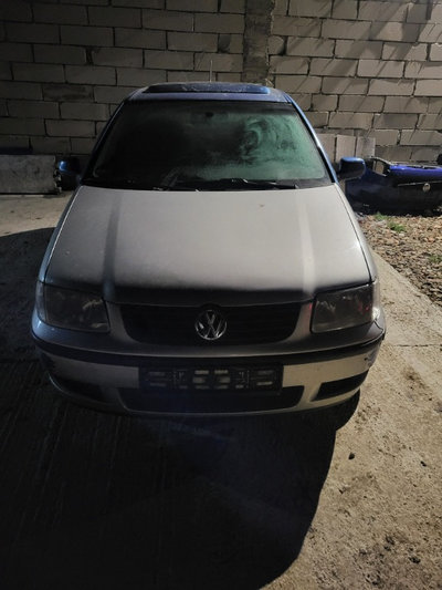 Armatura bara fata Volkswagen Polo 6N 2000 hatchba