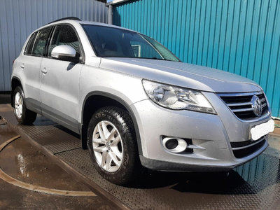 Armatura bara fata Volkswagen Tiguan 2010 SUV 1.4 