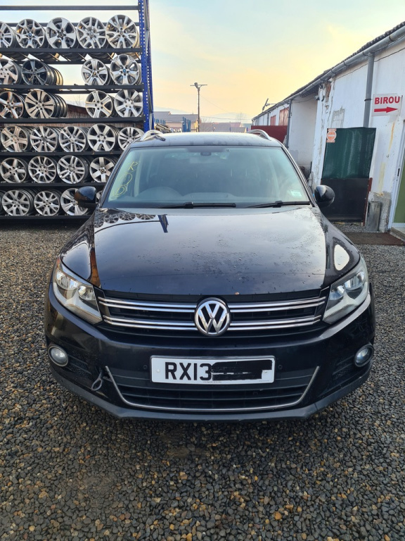 Armatura bara fata Volkswagen Tiguan 5N 