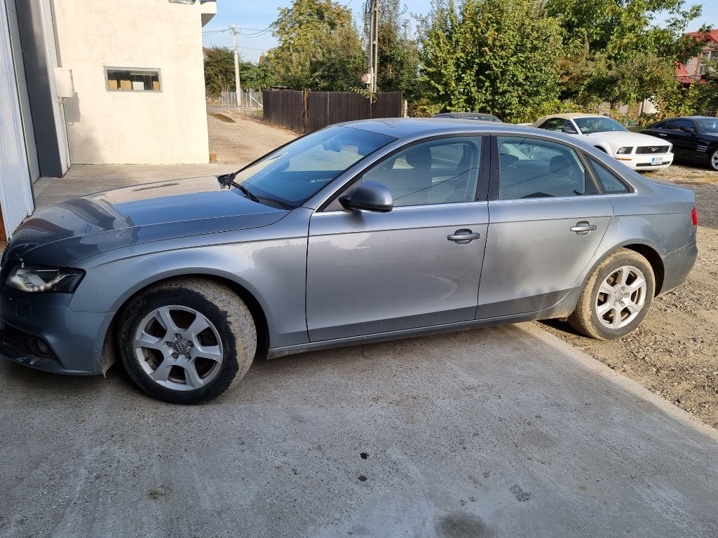 Armatura bara spate Audi A4 B8 2009 berl