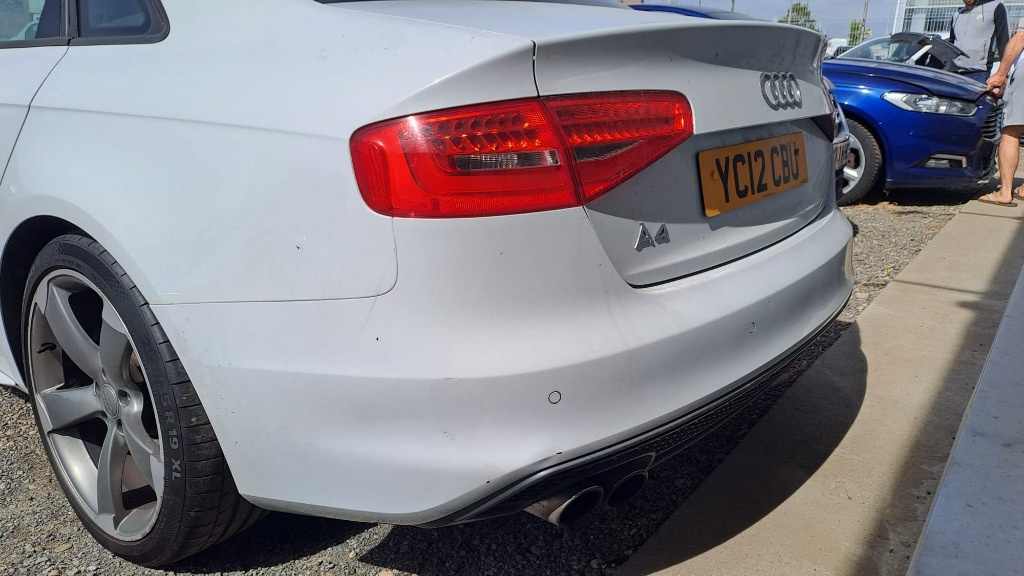 Armatura bara spate Audi A4 B8 2012 SEDAN 1.8 TFSI CJEB