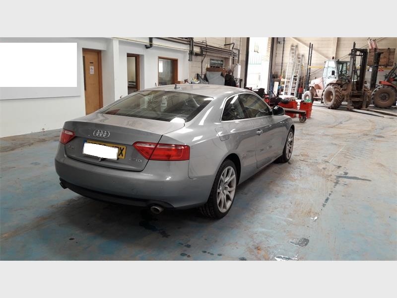 Armatura bara spate Audi A5 2008 Coupe 2.7 TDi CGKA