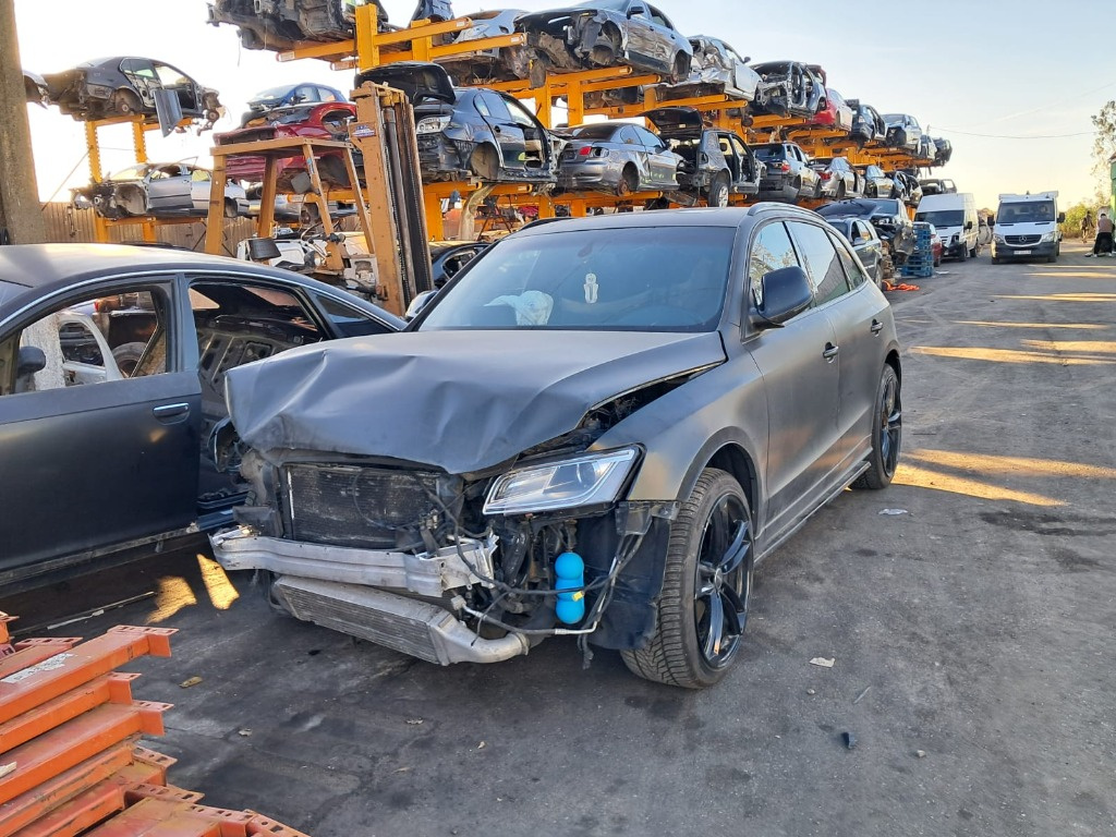 Armatura bara spate Audi Q5 2014 SUV 3.0 bi-tdi CGQB