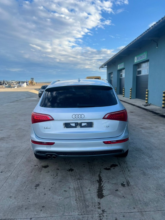 Armatura bara spate Audi Q5