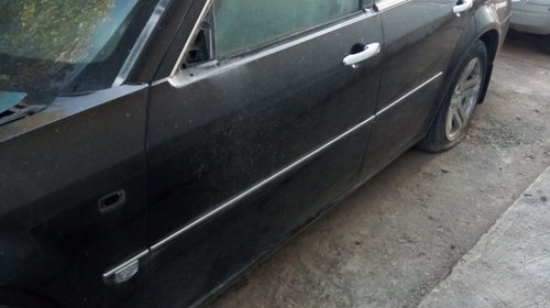 Armatura bara spate Chrysler 300C 2007 4