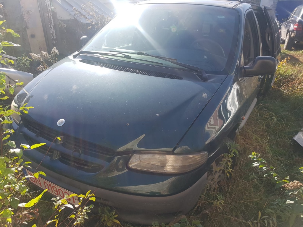 Armatura bara spate Chrysler Voyager 2000 2,5 diesel