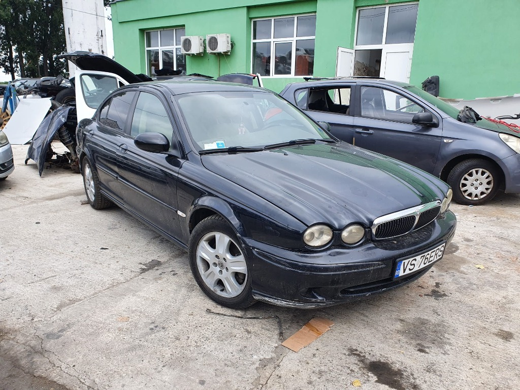 Armatura bara spate Jaguar X-Type 2006 b