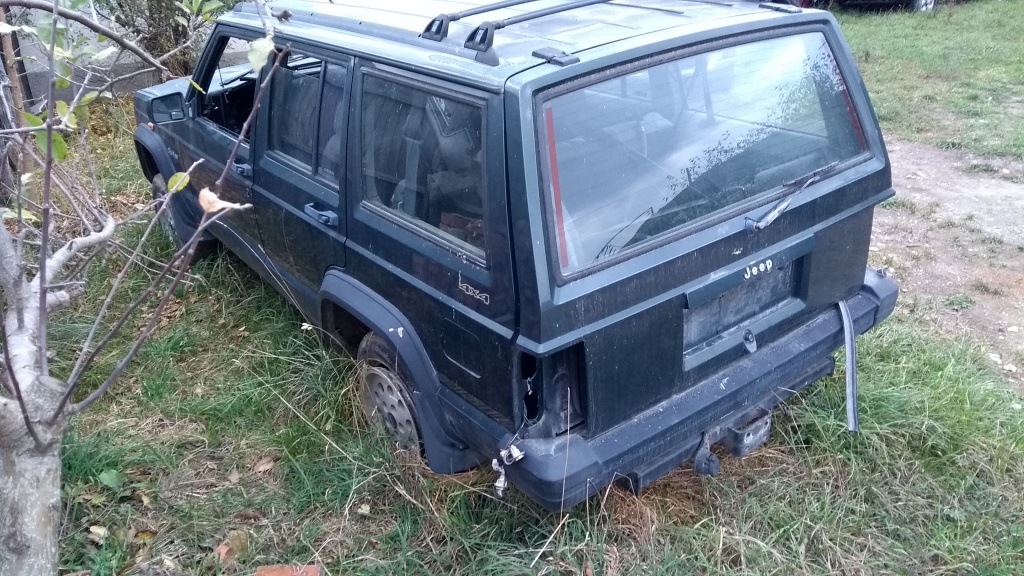 Armatura bara spate Jeep Cherokee 1994 2,5 2,5