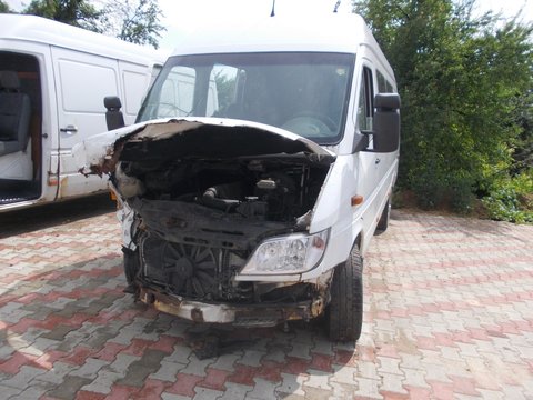 Armatura bara spate Mercedes SPRINTER 2005 VAN 2.7 cdi