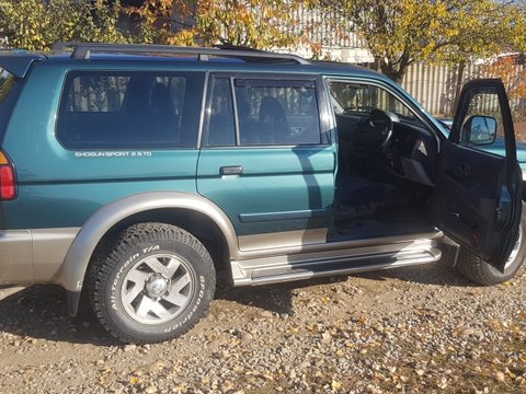 Armatura bara spate Mitsubishi Pajero 2004 Suv 2.5 td