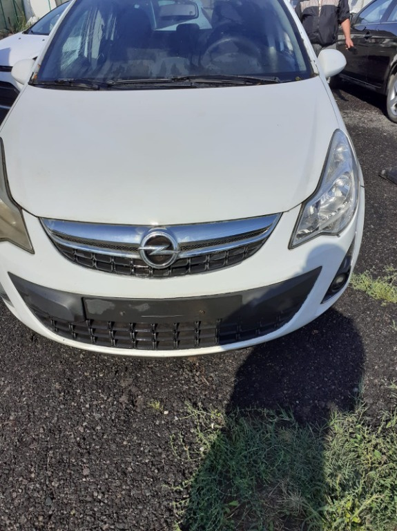 Armatura bara spate Opel Corsa D 2011 hatchback 1.