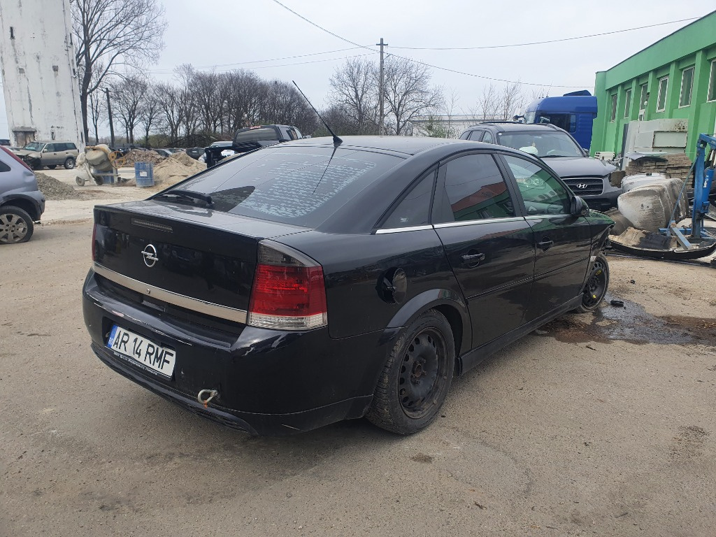 Armatura bara spate Opel Vectra C 2004 b