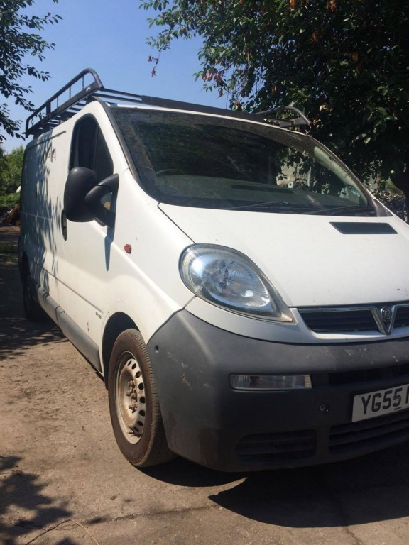 Armatura bara spate Opel Vivaro 2005 VAN